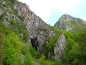 La grotte Huda lui Papară